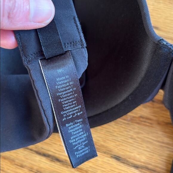 Skims Classic Black Women's Bra Size 36C - Picture 6 of 7